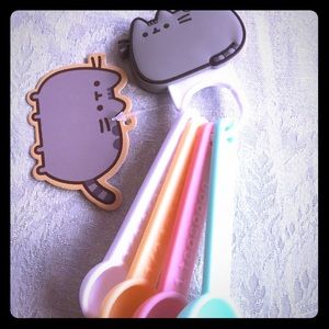BNWT Pusheen Measuring Spoons